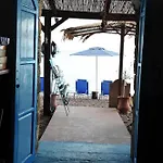 Сasa de vacaciones Beachfront Lampis Dolphin 1