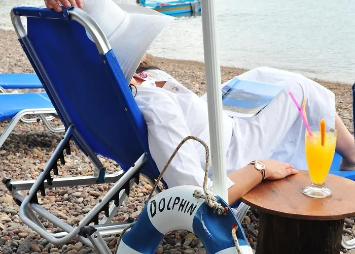 Beachfront Lampis Dolphin 1 *